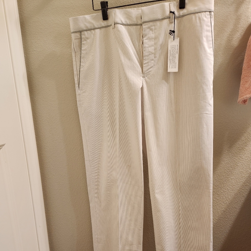 Brand New Express Straight leg pants 33/32
